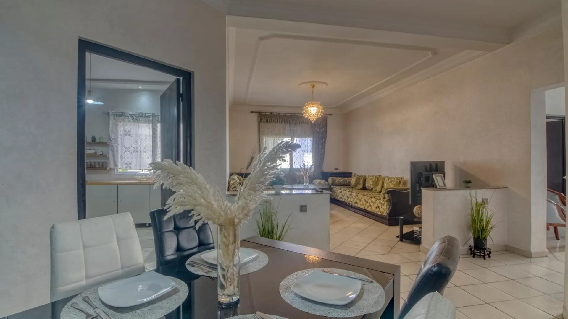 Appartement Spacieux A 2 Pas De Souk El Had Agadir